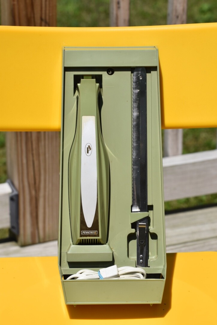 Vintage Penncrest Electric Carving Knife Knives Cutlery Wall Mount