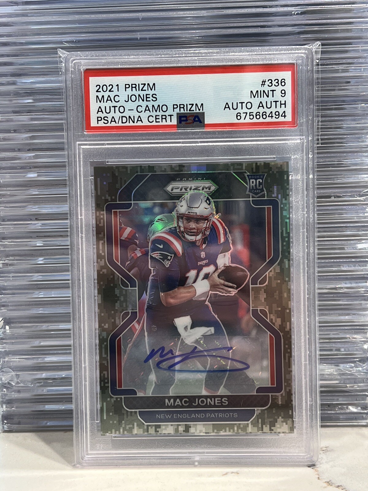 2021 Panini Prizm MAC JONES Forest Camo AUTO /25 Rookie 336 PSA 9