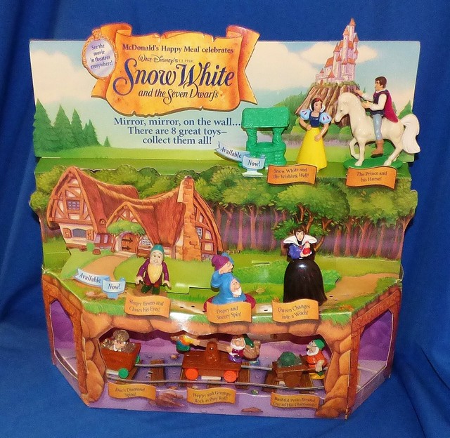 1993 EXC MCDONALDS SNOW WHITE & 7 DWARFS 8-PC TOYS HAPPY MEAL STORE DISPLAY | eBay