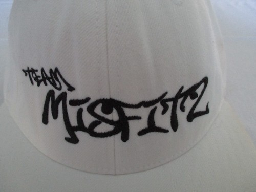 Team Misfitz White Fitted 7 3/8 Baseball Golf Cap Hat - Picture 2 of 10