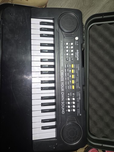 BF-420 Kids Piano Keyboard, 37 Keys Portable Music Keyboard Electric Piano used