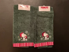 Kohl’s Peanuts Snoopy & Woodstock Christmas Hand Towels * Lot of 2*