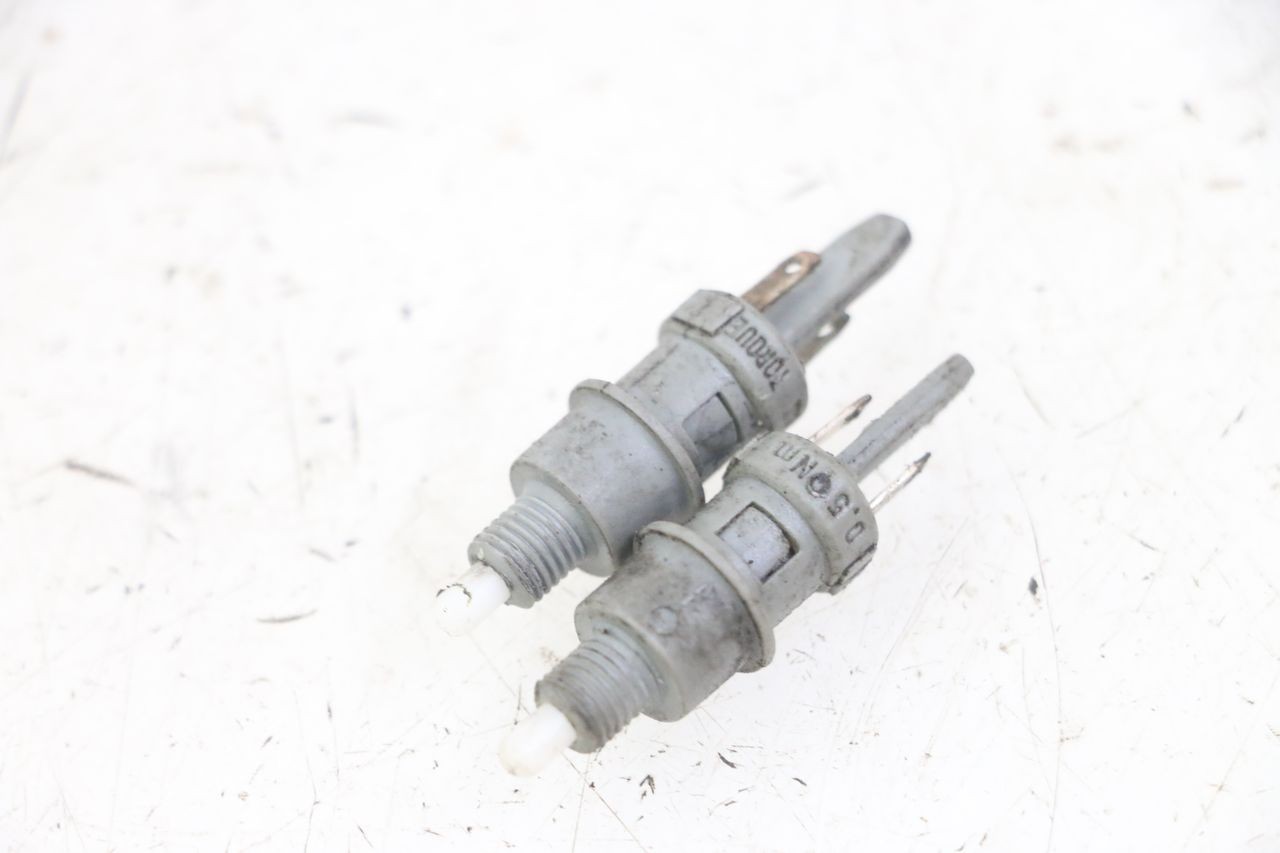 STOP LIGHT SWITCH - PEUGEOT SPEEDFIGHT 2 LC 50 (2000 - 2009)