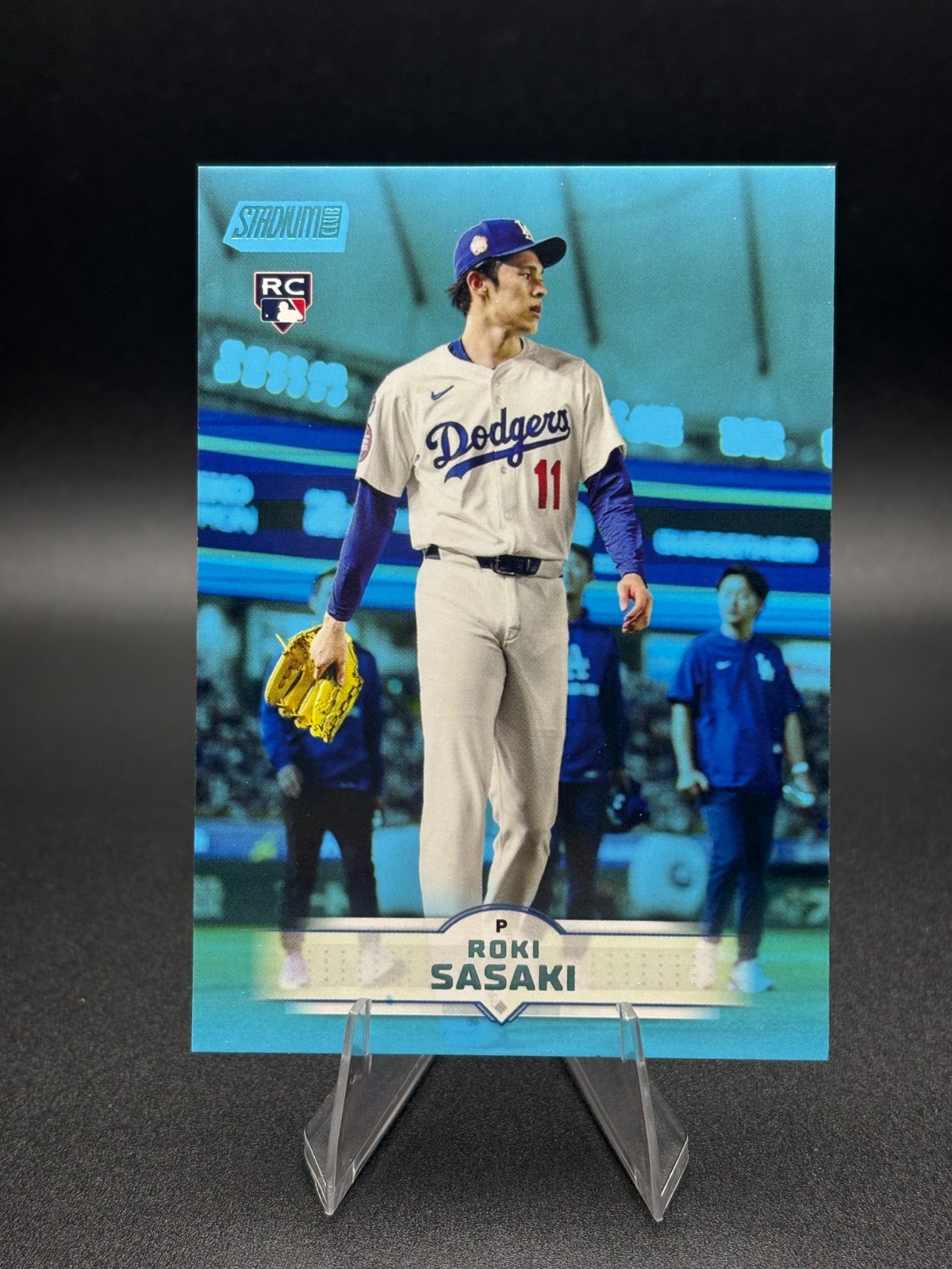 2025 Topps Stadium Club Light Blue parallel Roki Sasaki Dodgers Rookie RC #187