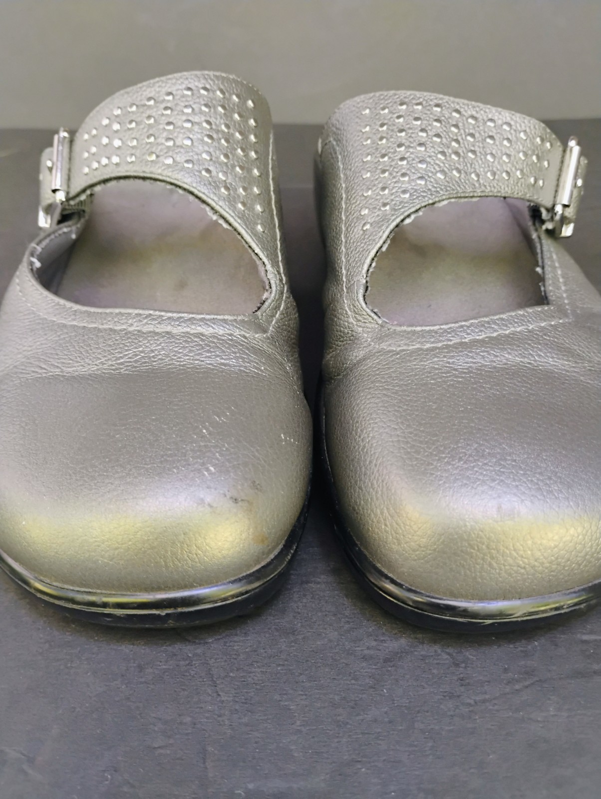 VIONIC Silver Studded FALLON Clogs ORTHOHEEL TECH… - image 4