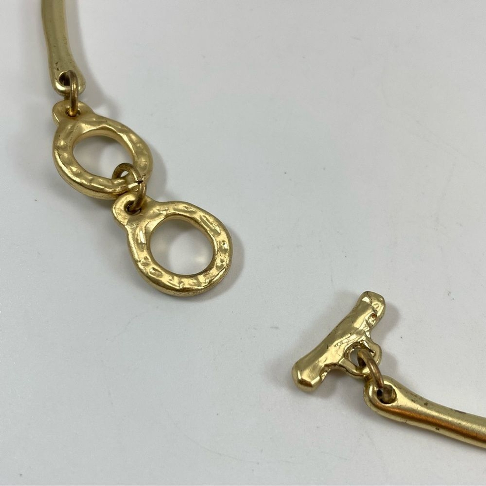 Modern Abstract Metal Bib Statement Necklace Togg… - image 5