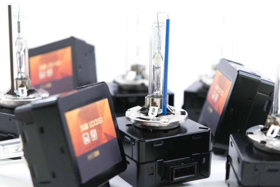 MORIMOTO XB35 HID BULBS REPLACEMENT D3S 5000K (one pair) - Image 3 of 4