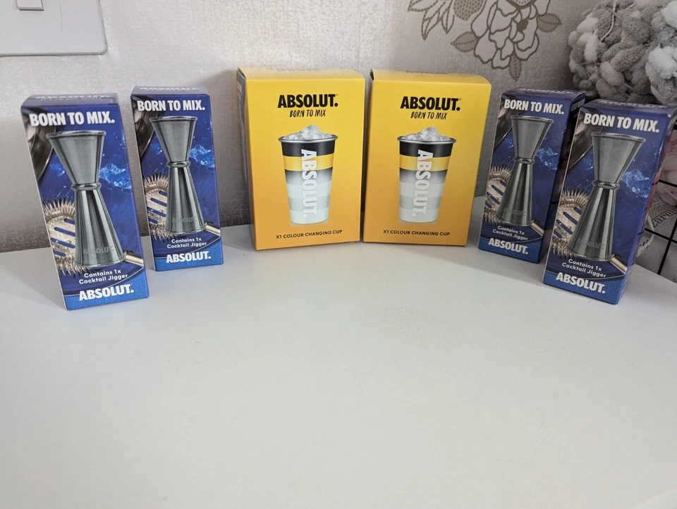 Absolut Vodka Colour Changing Cups x2 & 4 Vodka Jiggers - Rare Cup - Image 1 of 4