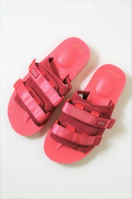 suicoke red sandals