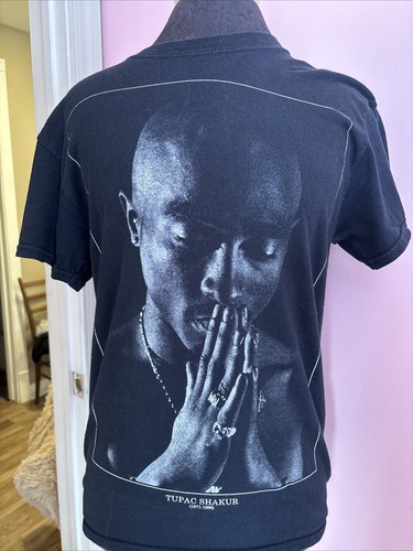 TUPAC LA SKYLINE Amaru/AWA Merchandising, Inc. T-Shirt