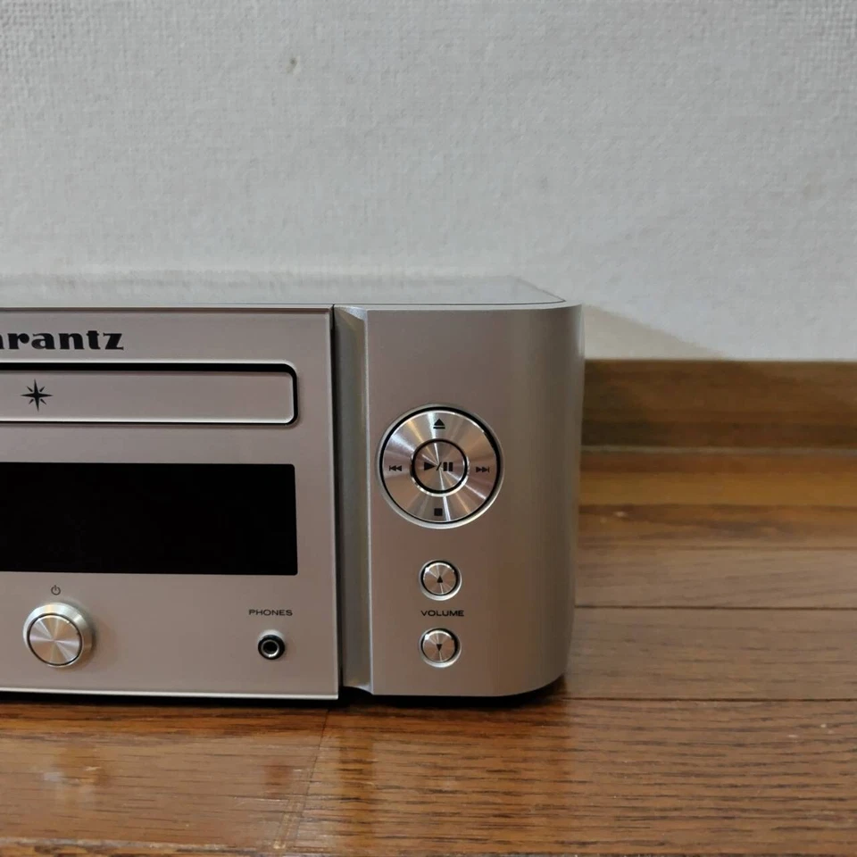 Marantz M-CR611 All-in-one network CD receiver high resolution Fully Working F/S - Image 3 of 4