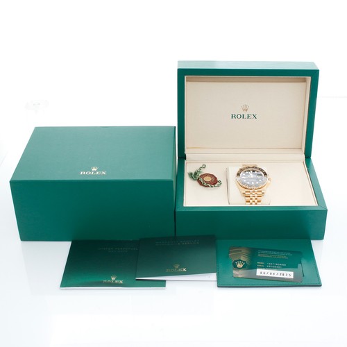 Rolex GMT-Master II 126718GRNR  2025 Yellow Gold Men's Watch Box,Books & Card