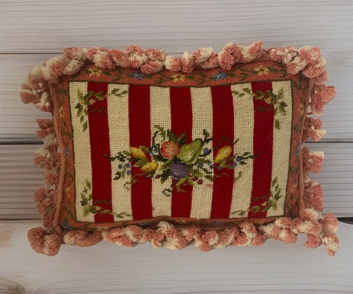 Cuscino vintage Jane Keltner campagna francese punto ago floreale, righe nuovo con etichette 15 x 10" - Foto 2 di 11
