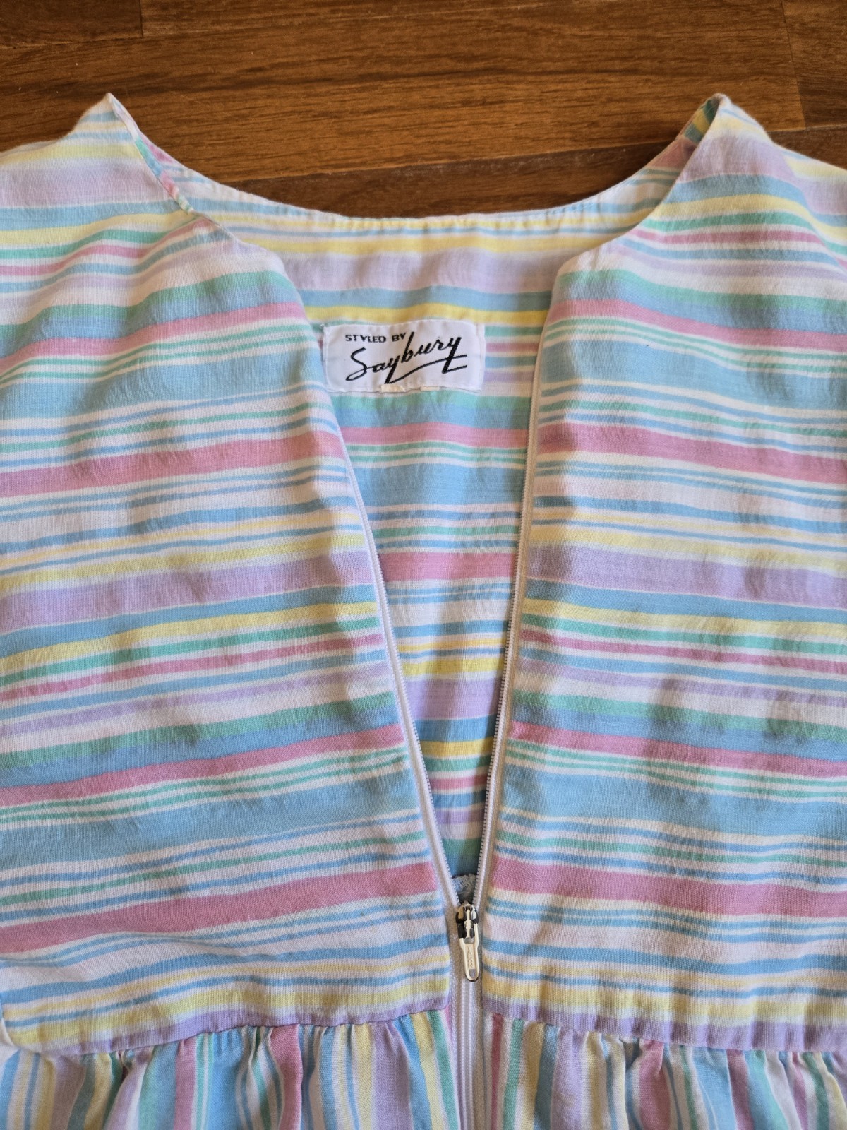 Vintage 60s/70s Saybury Floor-Length Zip-Front St… - image 2