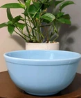 Vintage Pyrex Delphite blue  bluebelle 403 mixing bowl very good condition.