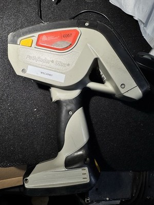 Monarch Avery Dennison Pathfinder Ultra 6057 Barcode Label Printer Scanner
