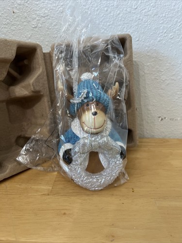 LED HOLIDAY FIGURES MOOSE HOLDING WREATH 6HR/18HR TIMER FROM COSTCO Christmas - 第 5/5 張圖片