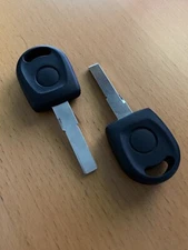 AUDI VOLKSWAGEN TRANSPONDER CHIP UNCUT KEY x2