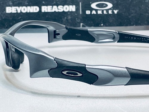 Oakley Flak Jacket 1.0 XLJ Dark Grey mit Gunmetal Icons Custom OCP Build - Bild 4 von 14