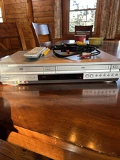 Sony SLV-D370P DVD/VHS VCR Combo