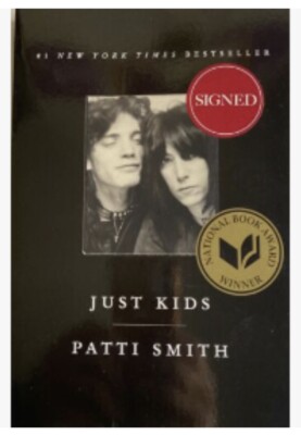 JUST KIDS  PAPERBACK SIGNED by PATTI SMITH