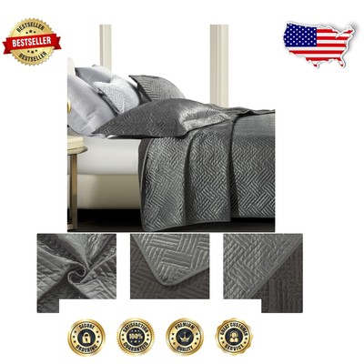 Luxury King Silk Satin Quilt Set: Geometric Pattern, Grey, 3-Piece Bedspread