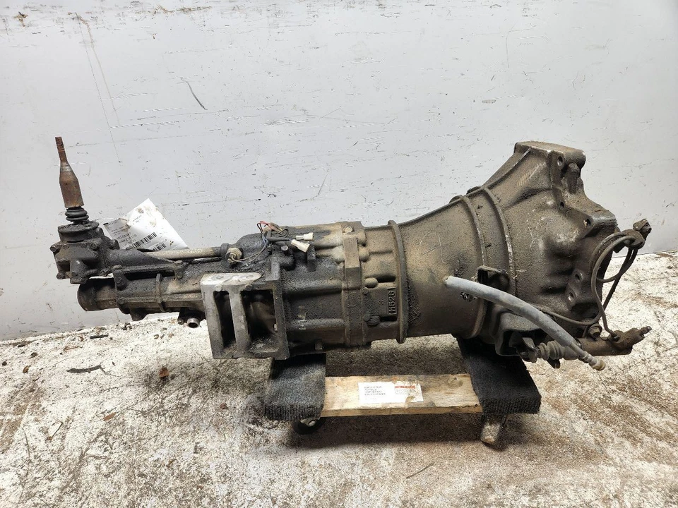 Mazda MX-5 Miata 1990-1997 transmisión manual M52R03000 Foto 2 de 4