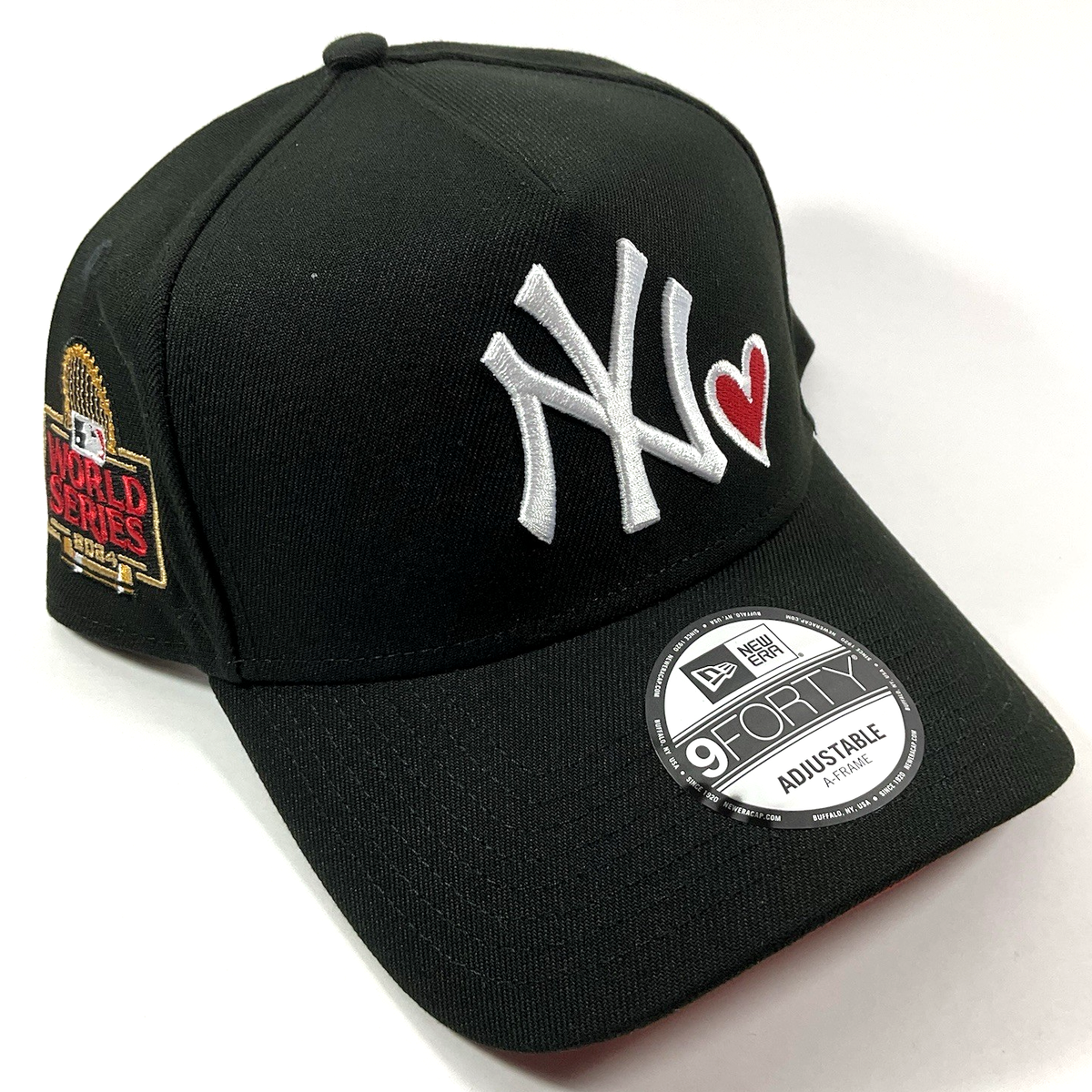 New Era NY Yankees Exclusive Black Red Heart 9FORTY A-Frame  display picture 1