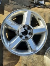 Wheel 20x8-1/2 5 Spoke Covered Lug Nuts Chrome 11-14 Suburban 1500 09597685