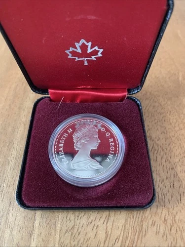 1981 ROYAL CANADIAN MINT PROOF SILVER DOLLAR STEAM LOCOMOTIVE TRAIN COIN