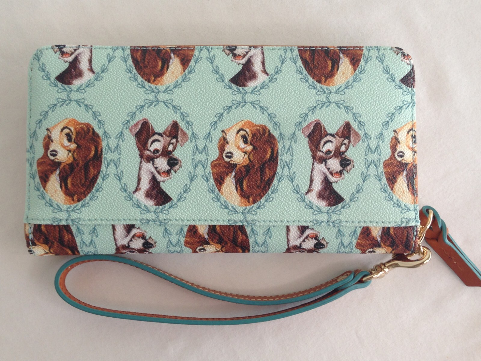 DISNEY DOONEY & BOURKE LADY AND THE TRAMP PORTRAITS WALLET FOR PARKS