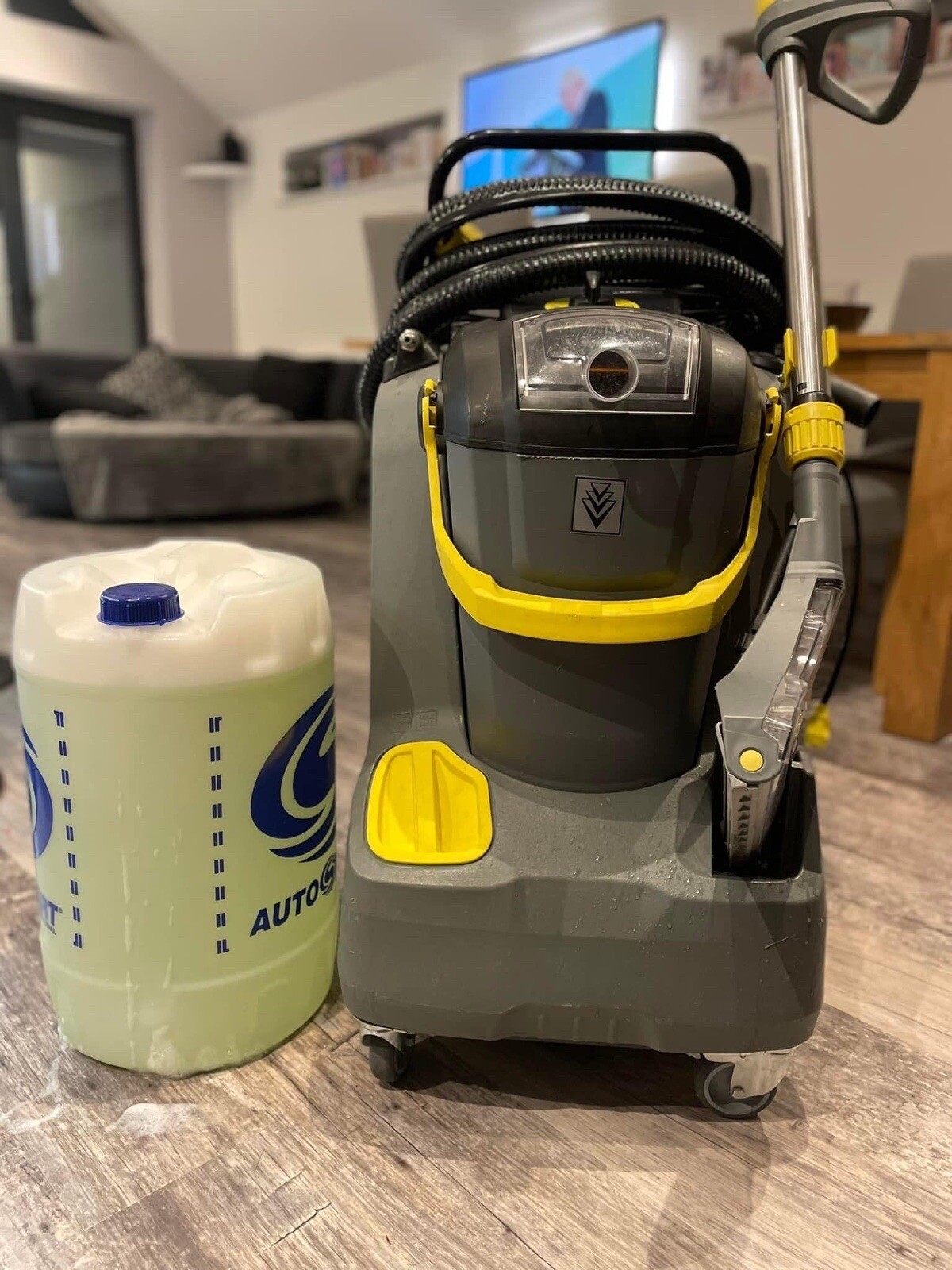 KARCHER CARPET CLEANER PUZZI 30/4 SPRAY EXTRACTION CARPET CLEANER eBay