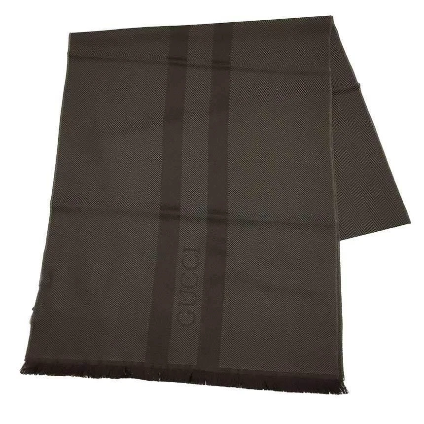 Gucci scarf sale material