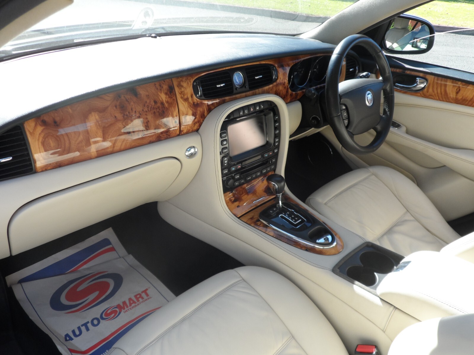 2007 JAGUAR XJ 2.7 TURBO X358 DIESEL,ENGINE KNOCKING. OTHERWISE SUPERB