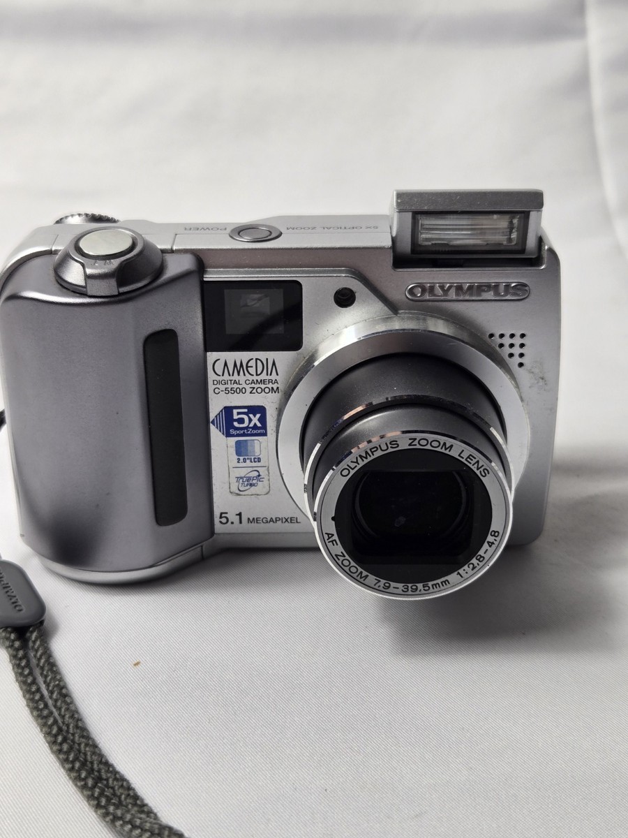 Olympus CAMEDIA C-5500 Sport Zoom 5.1MP Digital Camera - Silver