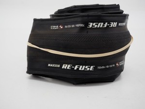 New! Maxxis ReFuse Tires 700 x 32 MaxxShield Puncture Protection Clincher Black