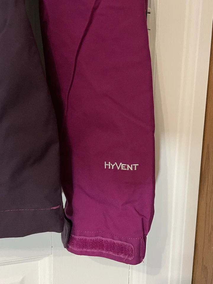 The North Face Varius Guide Ski/Snowboard Jacket. Coat. Plum/Magenta/Purple. - Image 2 of 4