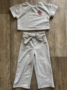 Little Girls BEARPAW Outfit Sz 4