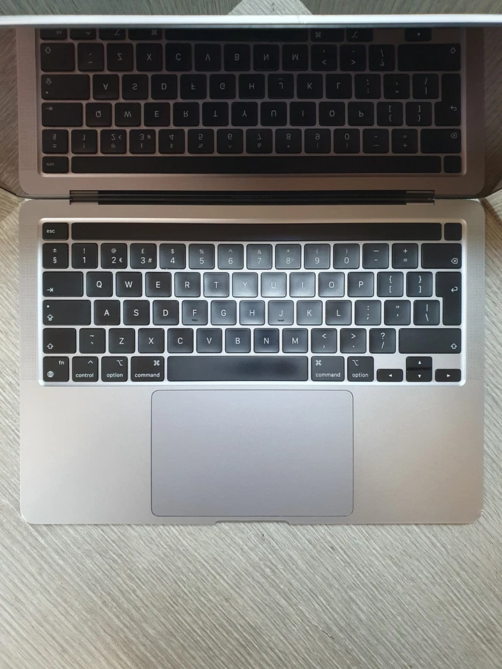 Apple MacBook Pro 13" M1 · 8GB · 500GB, photo 3 of 5