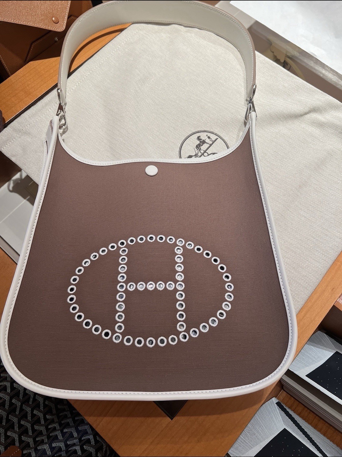 HERMÈS Evelyne 29 Neo Etoupe Toile (canvas) White Leather Leather Palladium HW