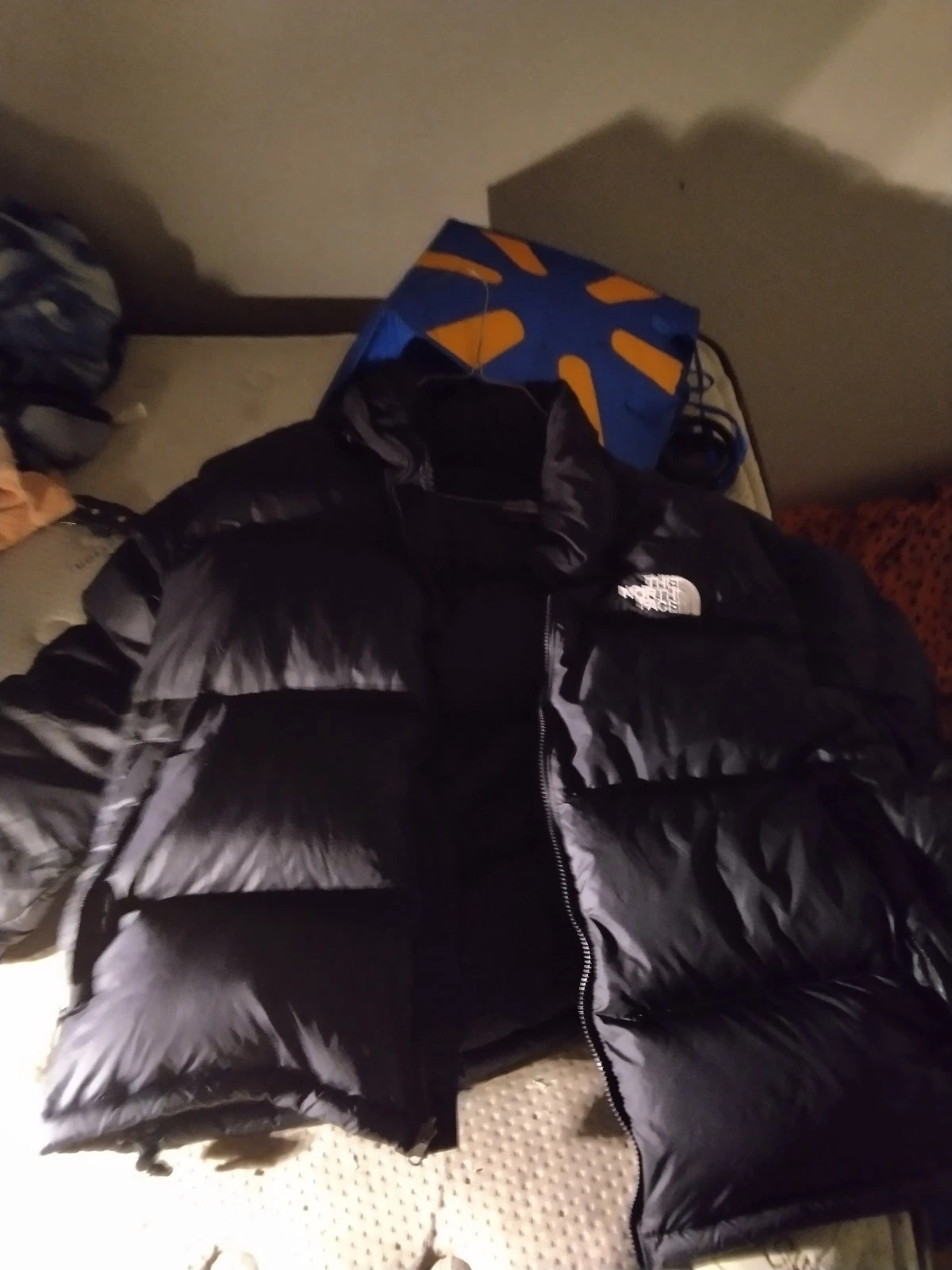north face black puffer jacket 3xl - product detail image 2