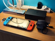 Nintendo Switch Bundle + 128GB Micro SD Card / Screen Protector (HAC-001)