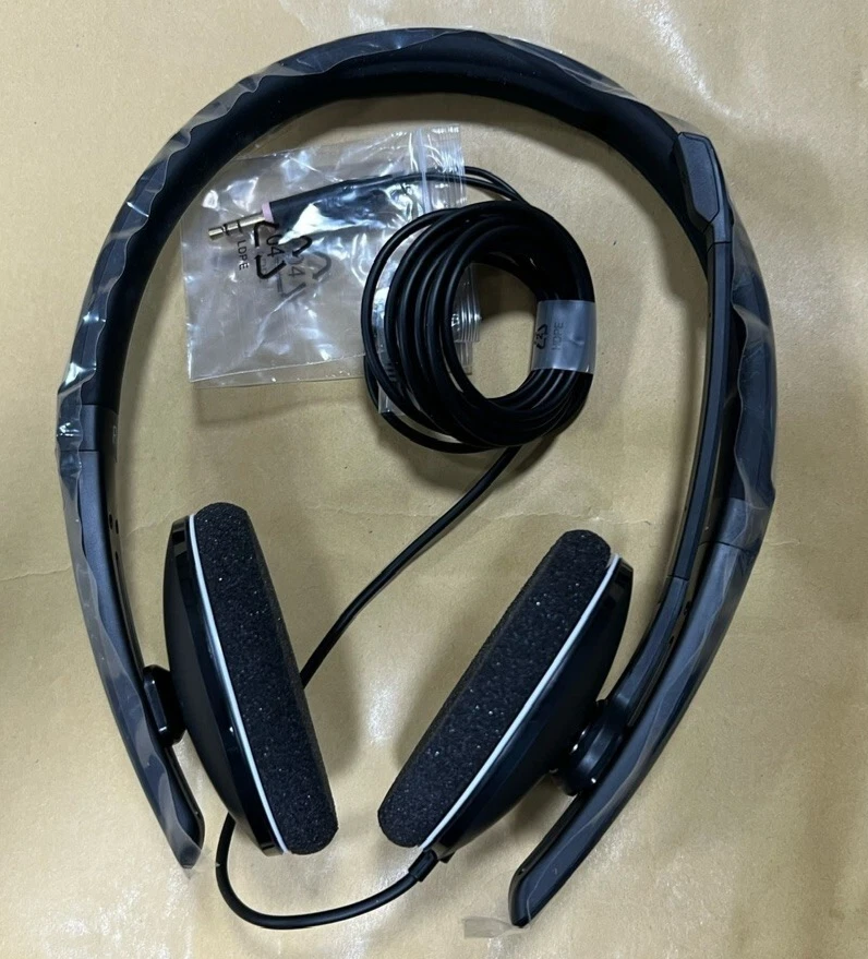 Sennheiser PC 3.2 Chat wired Headset with 3.5 mm jack Black USED/No box, photo 1 of 4