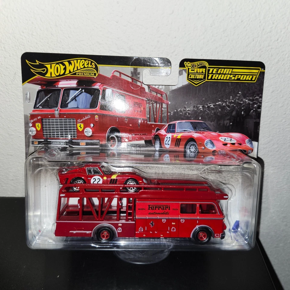 2025 HOT WHEELS PREMIUM TEAM TRANSPORT FERRARI 250 GTO & FIAT 642 RN2 BARTOLETTI - Image 3 of 4