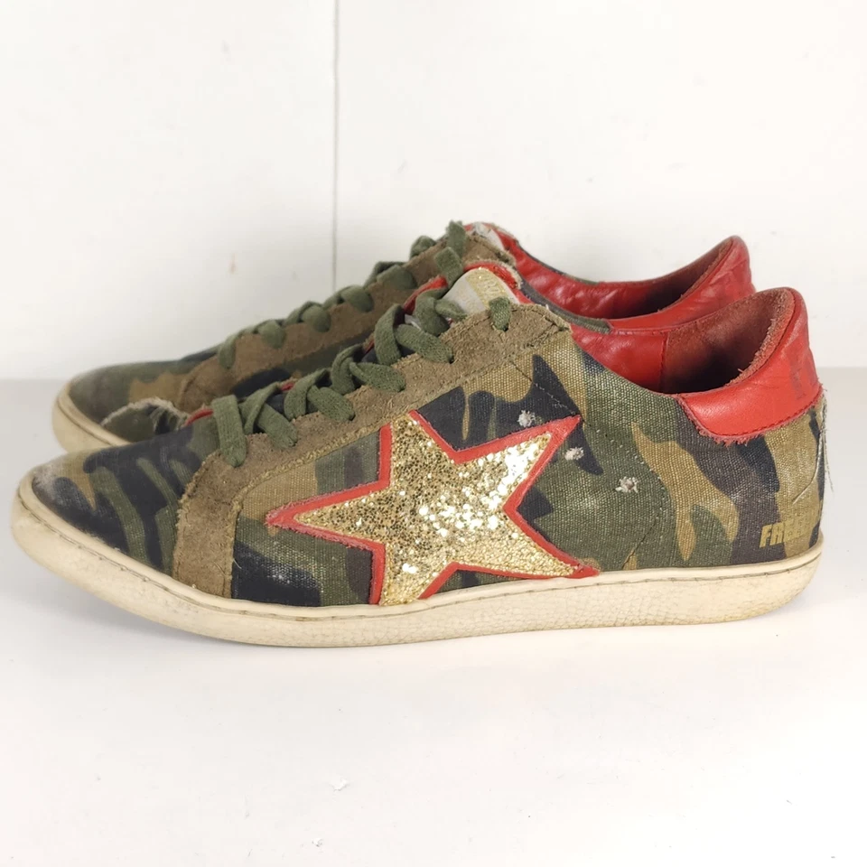 Zapatillas informales Freebird By Steven para mujer Fb927 US10 camufladas rojas envejecidas  Foto 2 de 4