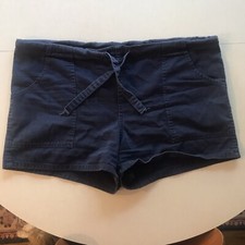 Vintage Lands End Women’s Shorts Size 16 Made in USA Blue