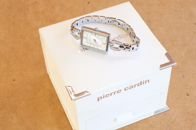 Pierre Cardin Vintage Ladies Wrist Watch and Jewelry Set  display picture 2