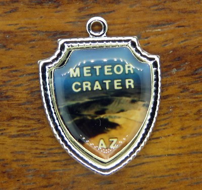 Vintage sterling silver METEOR CRATER DESERT ARIZONA STATE SHIELD charm 14-29