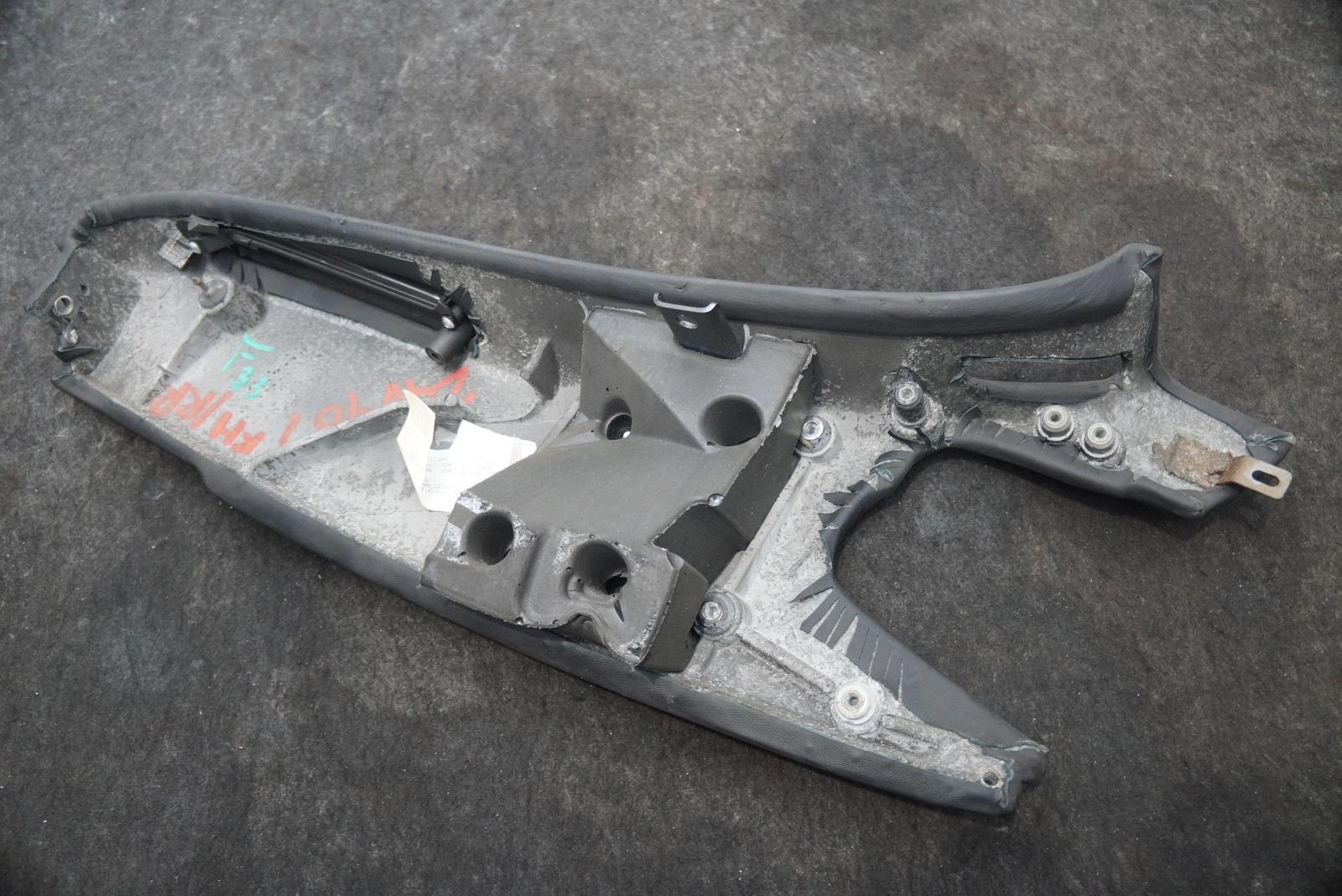 Rear Right Upper Seat Belt Cover Trim Panel 87237800 Ferrari California T 15-18