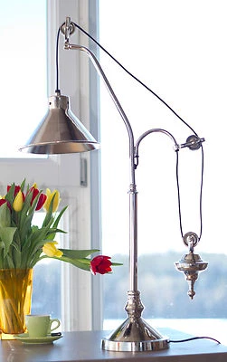 Tischleuchte mit Gegenzug, nickel, ca. 76 cm hoch, Tischlampe im Landhausstil - Bild 1 von 3
